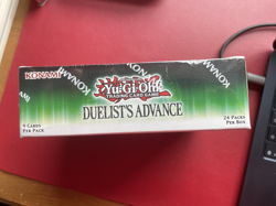 YUGIOH DUELIST'S ADVANCE 1st EDITION ENGLISH BOX IN NEW & SEALED CONDITION. - Image 5