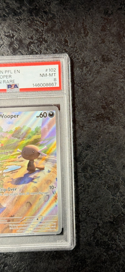 2025 POKEMON PFL EN PALDEAN WOOPER ILLUSTRATION RARE #102 NM-MT PSA 8 - Image 2