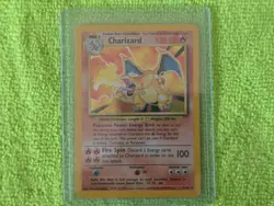 Charizard Holo Card 004/102 Pokemon Base Set - Image 1