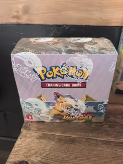 Pokemon TCG: Sword & Shield - Vivid Voltage Booster Box 820650817496 - Image 1