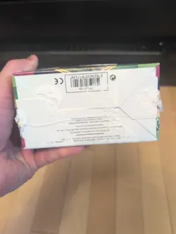 Pokemon TCG: Sword & Shield - Vivid Voltage Booster Box 820650817496 - Image 3