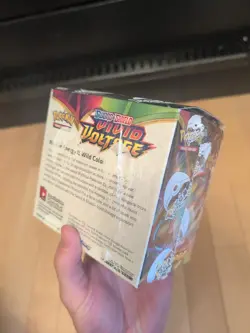 Pokemon TCG: Sword & Shield - Vivid Voltage Booster Box 820650817496 - Image 5