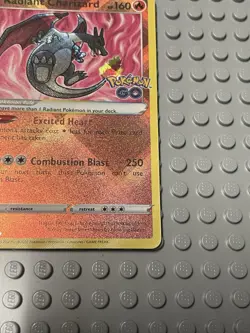 Radiant Charizard 011/078 Pokemon GO Holo - Image 3