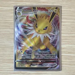 Pokemon Card Jolteon VMAX 051/203 Rare Evolving Skies Near Mint - Image 1