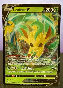 Pokemon TCG Leafeon V 007/203 Evolving Skies Holo Ultra Rare Pokemon Card - Image 1