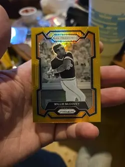 2024 Panini Prizm Willie McCovey #248 Gold Prizm 10/10 Bookshelf - Image 1