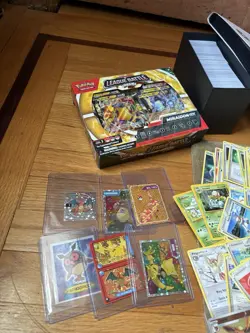 Huge 1300+ Pokemon Card Lot Vintage + Modern Binders Sealed *See Description* - Image 4