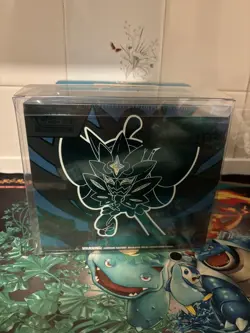 Pokemon TCG Scarlet & Violet Twilight Masquerade ETB with Protector SEALED - Image 1