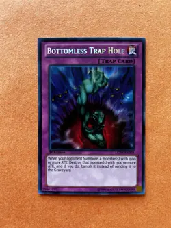 Yugioh Bottomless Trap Hole LCJW-EN078 Secret Rare 1st Edition Konami - Image 2