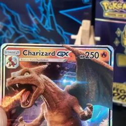 Pokemon TCG Charizard GX SM195 Sun Moon Black Star Promo Card - Image 2