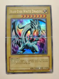 Blue-Eyes White Dragon LOB-001 Ultra Rare HP - Image 1