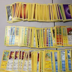 Lot of 400 Pokemon Cards includes 285 common 115 energy plus holo/reverse holo - Image 2