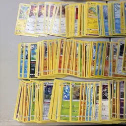 Lot of 400 Pokemon Cards includes 285 common 115 energy plus holo/reverse holo - Image 4