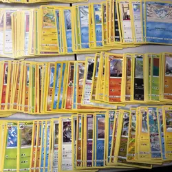 Lot of 400 Pokemon Cards includes 285 common 115 energy plus holo/reverse holo - Image 5
