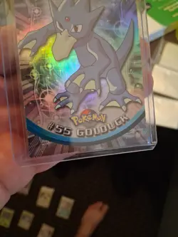LP/NM Golduck #55 Rainbow Holo Pokemon Topps Series 1 Card (BLUE Label) - Image 3