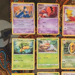 Pokemon TCG Lot 18 Cards Seviper Trapinch Abra Unown Shellder - Image 2