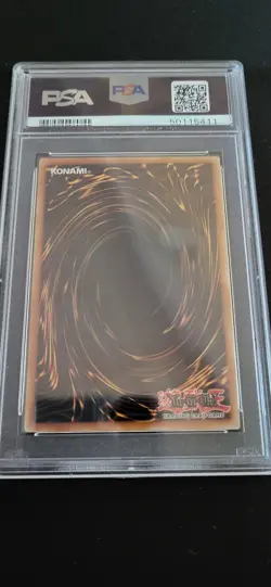 2010 YUGIOH LEGENDARY COLLECTION #EN005 DARK MAGICIAN LEGENDARY COLLECTION PSA9 - Image 2