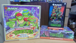 MTG TEENAGE MUTANT TURTLES PIZZA BUNDLE + PLAY + COMMANDER DECK - Image 1