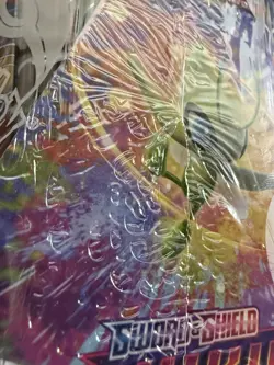 Pokemon TCG: Sword & Shield - Vivid Voltage Booster Box - Factory Sealed - Image 4