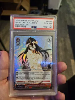 WEISS SCHWARZ NAZARICK: TOMB OF THE UNDEAD #E052 INFNT.LYLTY, ALBEDO OVL/S62-SR - Image 1