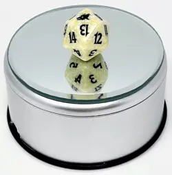 Magic the Gathering: Scourge Spindown D20 Life Counter Die White - Image 1