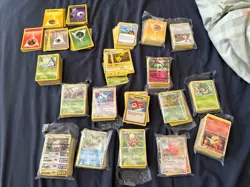 Large Pokemon Card Collection Job Lot 1999–2015 WOTC Vintage - est 600+ cards - Image 1