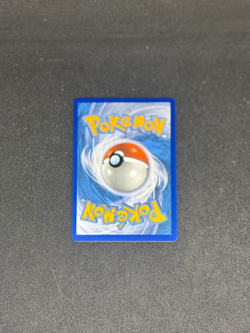 POKEMON TCG ZACIAN 082/185 AMAZING RARE NEAR MINT VIVID VOLTAGE - Image 2