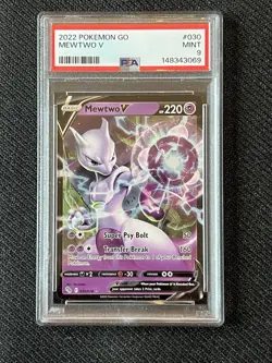 2022 Pokemon Go Mewtwo v Ultra Rare Holo Card 030/078 MP PSA 9. - Image 1