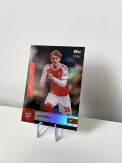 Max Dowman /99 Topps Arsenal Team Set 2025-26 Rookie Card - Image 2