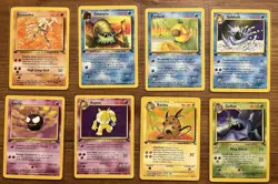 Pokemon fossil 1st edition lot of 8. LP/NM - Image 1