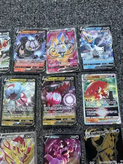 POKEMON TCG SWORD & SHIELD V VMAX VSTAR LOT OF 19 CARDS - Image 3