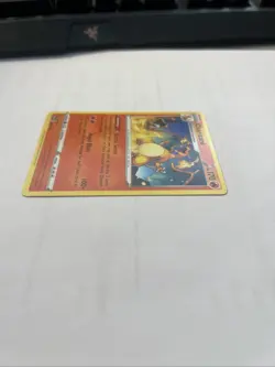 Pokemon Charizard 25/185 - Non-Holo Rare SWSH Vivid Voltage (2020) - LP - Image 5