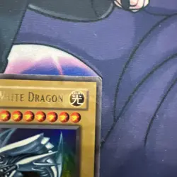 Yu-Gi-Oh! TCG Blue-Eyes White Dragon SDK-001 Ultra Rare Unlimited Damaged - Image 2