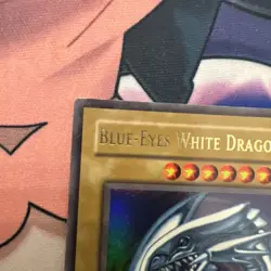 Yu-Gi-Oh! TCG Blue-Eyes White Dragon SDK-001 Ultra Rare Unlimited Damaged - Image 3