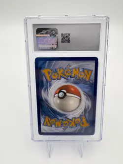 Pokemon 2021 Kyogre Shining Fates 021/072 Amazing Rare Holo Pokemon Card CGC 8 - Image 2