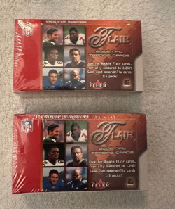 2002 Fleer Flair Football Factory Sealed HOBBY MINI Box 10 Pks of 5 Cards Brady+ - Image 1