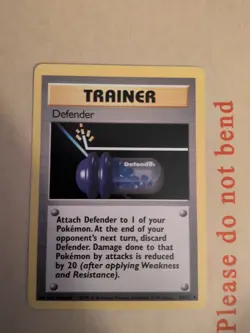 Pokemon TCG Defender 80/102 Unlimited Base Set Trainer Card in LP Condition - Image 1