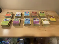 Pokemon TCG: 1000 Assorted Common/Uncommon Cards (Includes Holos) - Image 1