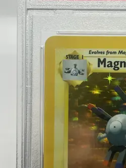 Pokemon TCG Magneton 9/102 Base Set Holo Rare PSA 6 - Image 3