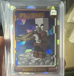Minecraft Pillager /15 Base Set Foil Special Limited Edition Card #39 - Image 1
