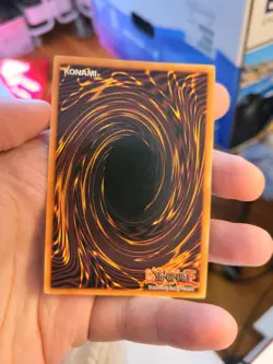 Yugioh Left Leg of the Forbidden One LDD-S121 1st Ultra Rare (Spanish) - Image 2