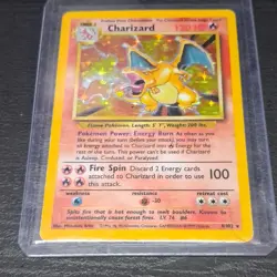 Charizard 4/102 Base Set Holo Rare Pokemon Card Wizards 1999 English - Image 1