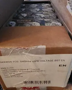 Pokemon: Sword & Shield - Vivid Voltage Booster Box Factory Sealed 36 Packs 820650817496 - Image 1