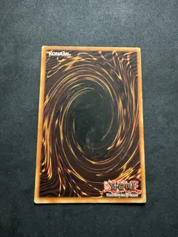 Yu-Gi-Oh! TCG Dark Magician SDY-006 Ultra Rare Card Lightly Played - Image 2