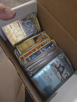 Pokemon Cards Bulk Lot Over 100 Cards No Energy!! Reverse/Holo - Image 1