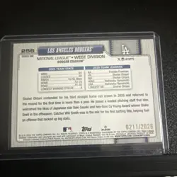 2026 Topps Series 1 #256 - Los Angeles Dodgers Team Card Gold /2026 - Image 2