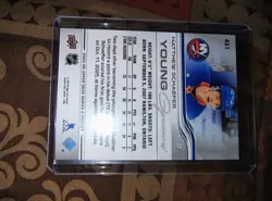 2025-26 Upper Deck Series 2 - Young Guns Matthew Schaefer #451 (RC) - Image 2