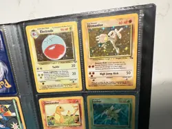 1999 Base Set Vintage Pokemon Trading Card Folder w/card lot Pikachu Charzard - Image 2