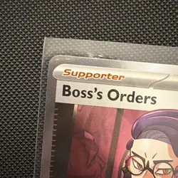 Boss's Orders Corbeau 256/217 Me: Ascended Heroes Holo POKEMON TCG TRADING CARD - Image 2