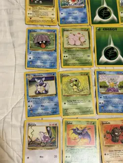 Lot of 30 Pokemon Base Set Cards Gym Hero’s Non Holo Collection Vintage WotC - Image 5